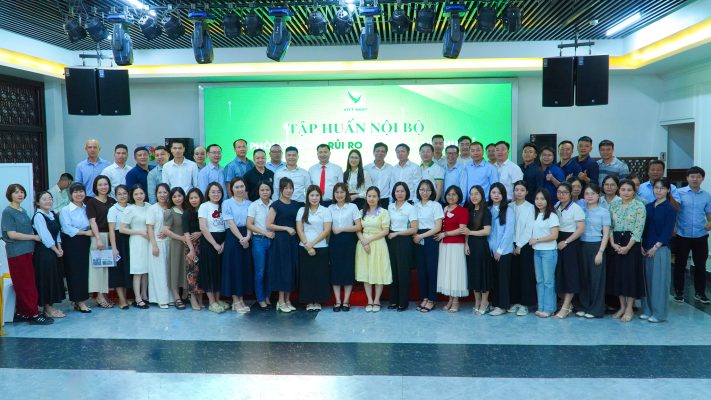 Ngày 10/05/2026, tại Yên Mỹ – Hưng Yên, Viet Nhat Group đã tổ chức chương trình “TẬP HUẤN NỘI BỘ PHÒNG TRÁNH RỦI RO, SAI PHẠM VỀ THUẾ CHO DOANH NGHIỆP NĂM 2026” với sự tham gia đào tạo trực tiếp của chuyên gia - Tiến sĩ Nguyễn Văn Thức.